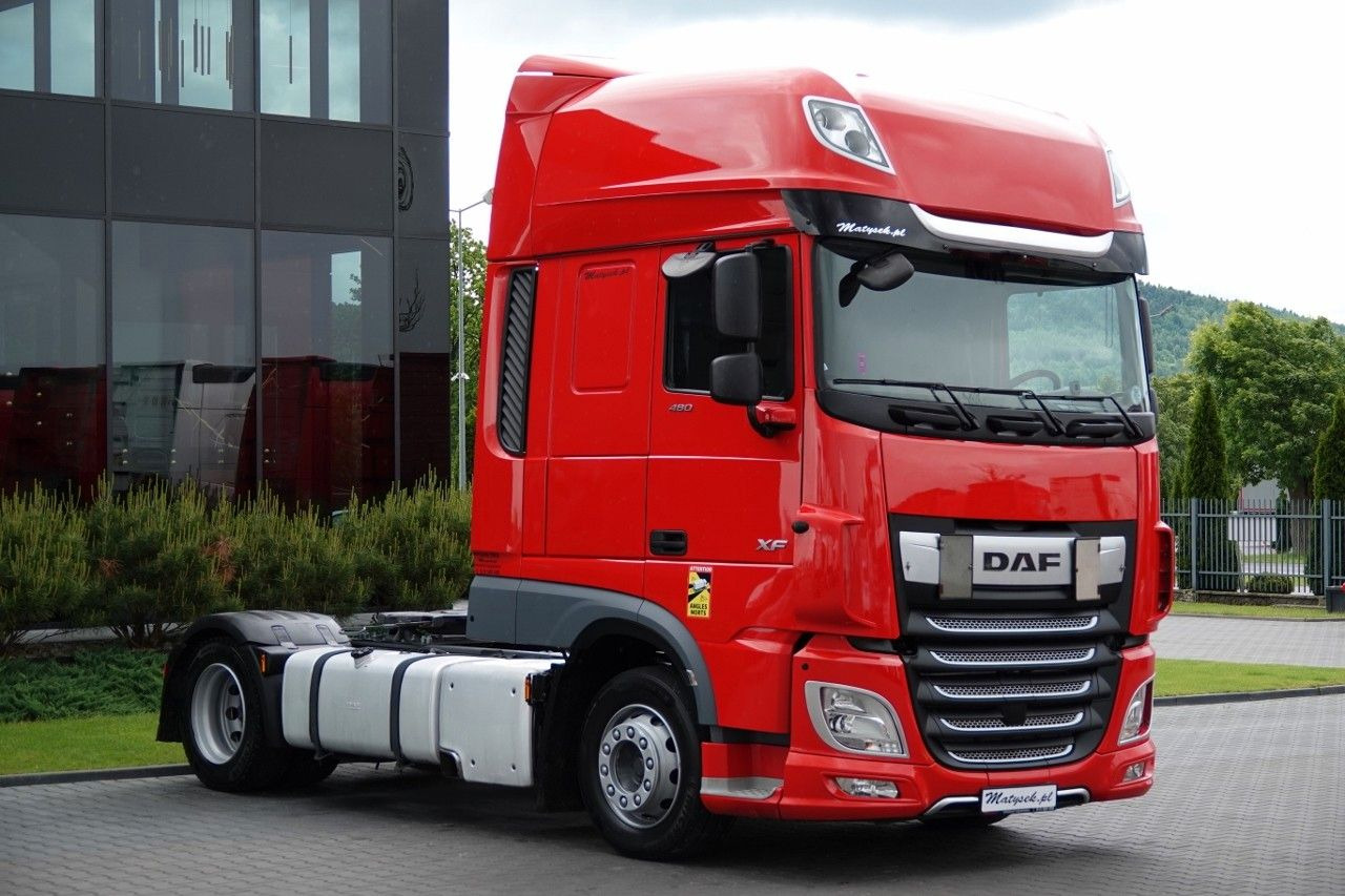 DAF XF 480 / LOW DECK / MEGA / 2021 / SSC / PO ZŁOTY - Tractor unit: picture 2 DAF XF 480 / LOW DECK / MEGA / 2021 / SSC / PO ZŁOTY - Tractor unit: picture 2