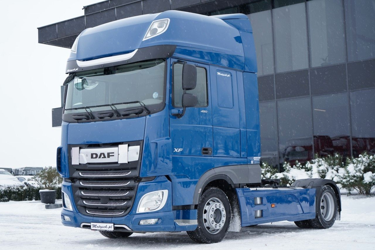DAF XF 480 / MEGA / SUPER SPACE CAB / LOW DECK / 20 - Tractor unit: picture 4 DAF XF 480 / MEGA / SUPER SPACE CAB / LOW DECK / 20 - Tractor unit: picture 4