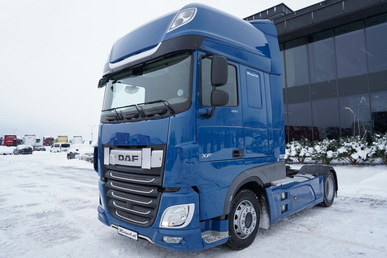 DAF XF 480 / MEGA / SUPER SPACE CAB / LOW DECK / 20 - Tractor unit: picture 5 DAF XF 480 / MEGA / SUPER SPACE CAB / LOW DECK / 20 - Tractor unit: picture 5