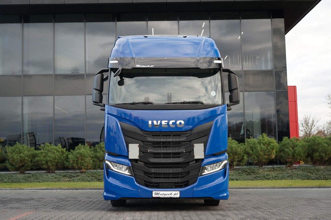 Iveco S-WAY / 460 / RETARDER / LNG / - Tractor unit: picture 3 Iveco S-WAY / 460 / RETARDER / LNG / - Tractor unit: picture 3