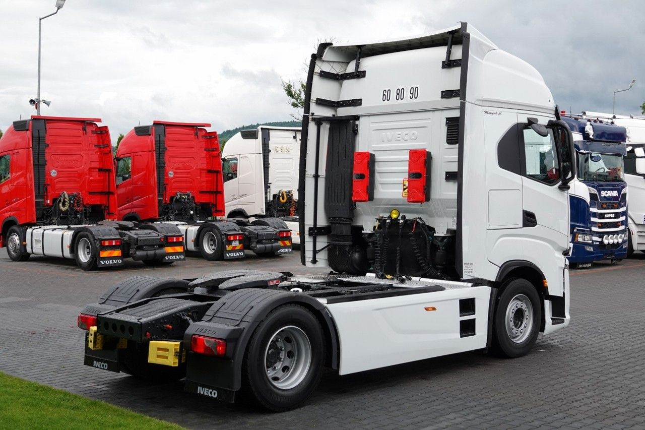 Iveco S-WAY / 530 / RETARDER / I-PARK COOL / 2022 ROK - Tractor unit: picture 5 Iveco S-WAY / 530 / RETARDER / I-PARK COOL / 2022 ROK - Tractor unit: picture 5