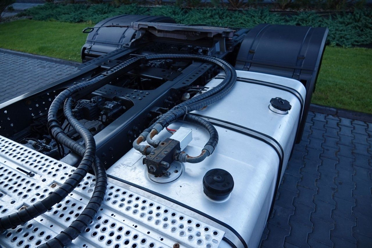 Tractor unit Mercedes-Benz ACTROS 1845 / RETARDER / HYDRAULIKA / I-PARK COO: picture 9