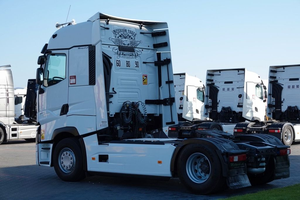 Renault T 520 / 13L / MAXISPACE / RETARDER / SALONKA Renault T 520 / 13L / MAXISPACE / RETARDER / SALONKA - Tractor unit: picture 3 Renault T 520 / 13L / MAXISPACE / RETARDER / SALONKA Renault T 520 / 13L / MAXISPACE / RETARDER / SALONKA - Tractor unit: picture 3