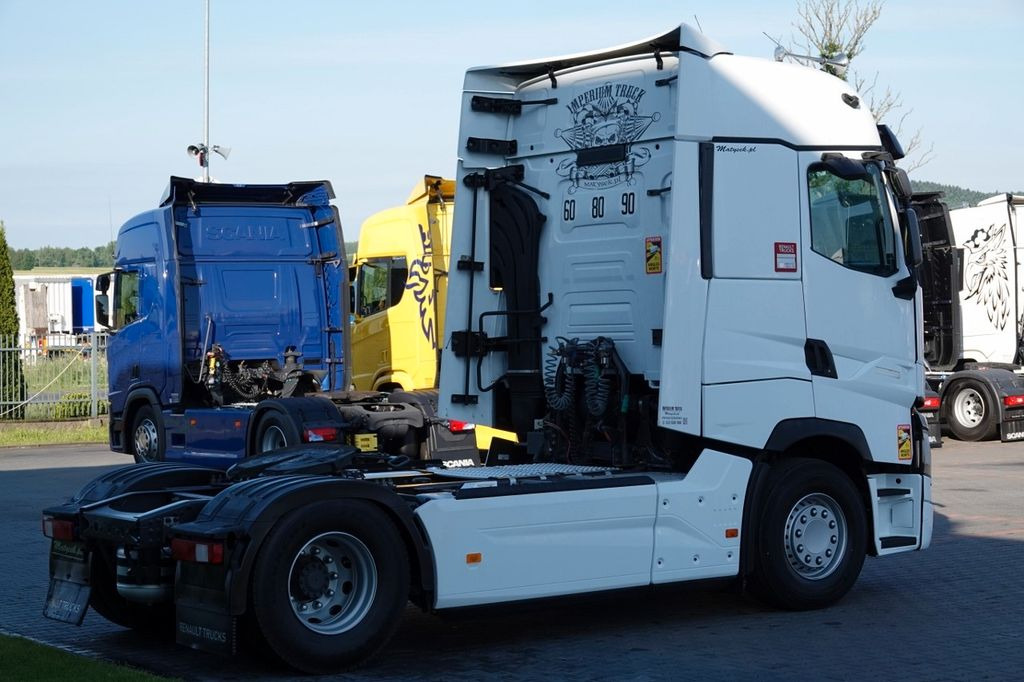 Renault T 520 / 13L / MAXISPACE / RETARDER / SALONKA Renault T 520 / 13L / MAXISPACE / RETARDER / SALONKA - Tractor unit: picture 4 Renault T 520 / 13L / MAXISPACE / RETARDER / SALONKA Renault T 520 / 13L / MAXISPACE / RETARDER / SALONKA - Tractor unit: picture 4