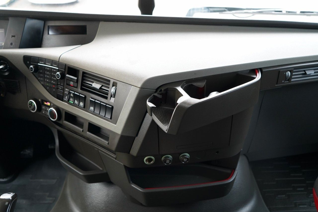 Tractor unit Volvo FH 460 / STANDARD / I-SHIFT /: picture 30