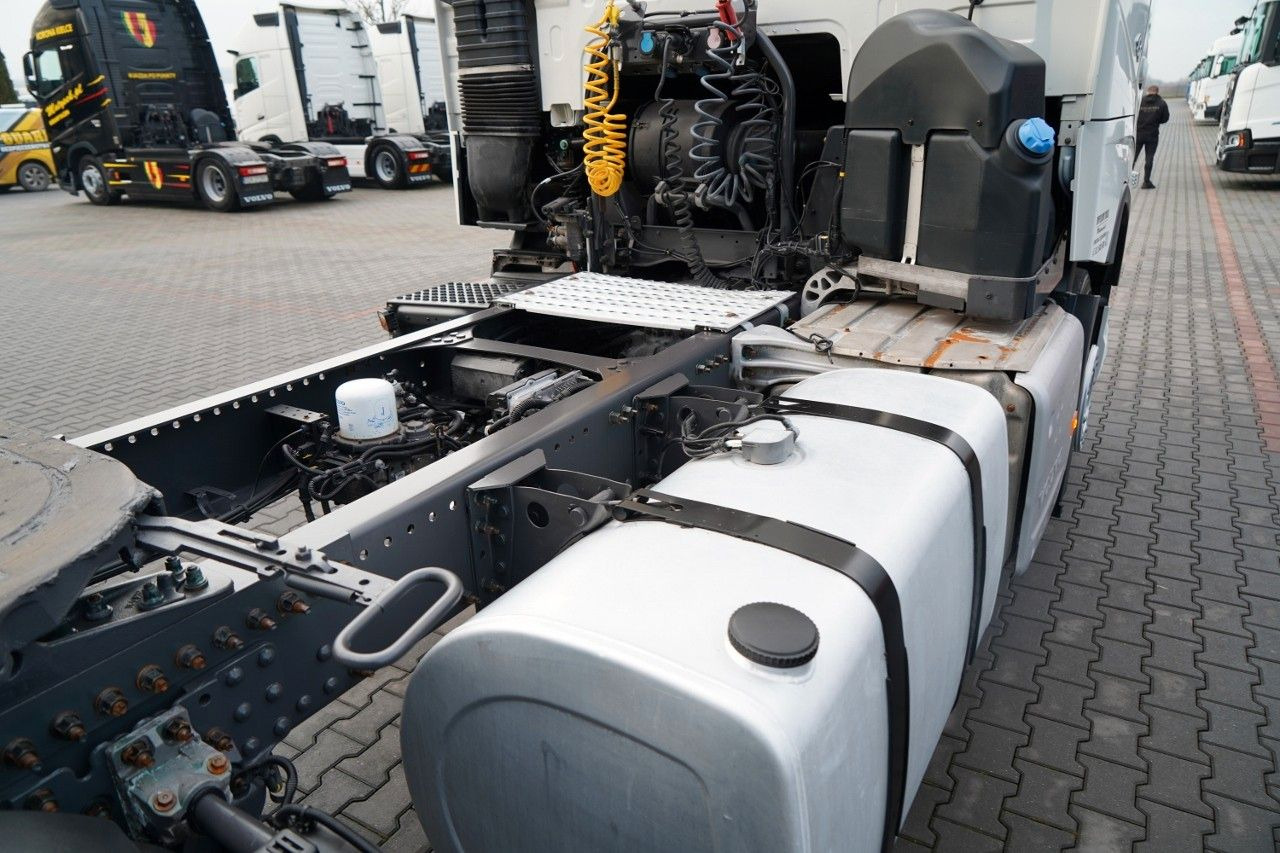 Tractor unit Volvo FH 460 / STANDARD / I-SHIFT /: picture 14