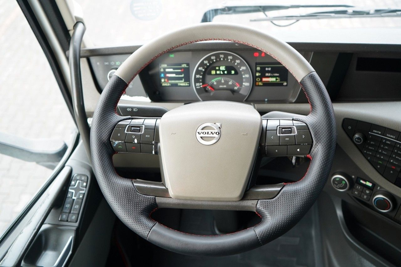 Tractor unit Volvo FH 460 / STANDARD / I-SHIFT /: picture 27