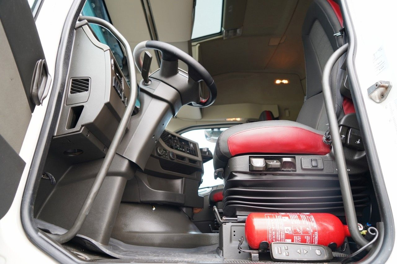 Tractor unit Volvo FH 460 / STANDARD / I-SHIFT /: picture 22