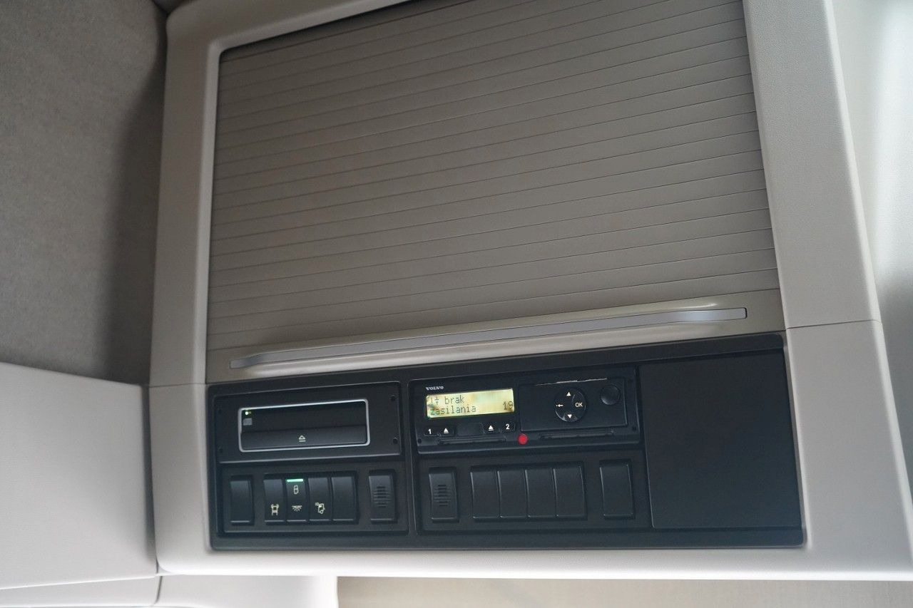 Tractor unit Volvo FH 460 / STANDARD / I-SHIFT /: picture 32