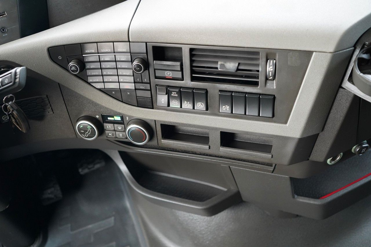 Tractor unit Volvo FH 460 / STANDARD / I-SHIFT /: picture 29