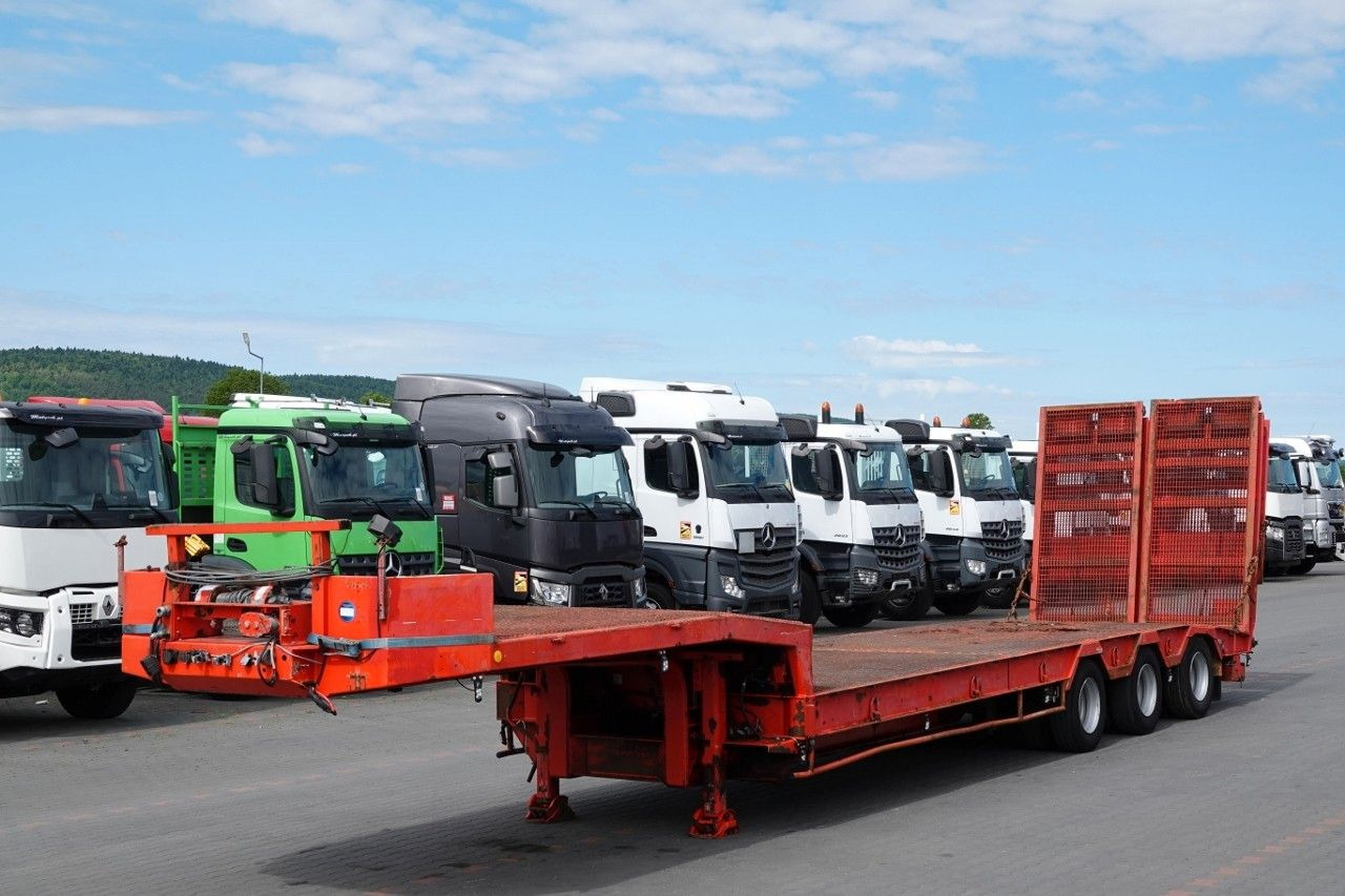 VEREM NACZEPA LAWETA NISKOPODWOZIE / NAJAZDY HYD - Low loader semi-trailer: picture 1 VEREM NACZEPA LAWETA NISKOPODWOZIE / NAJAZDY HYD - Low loader semi-trailer: picture 1