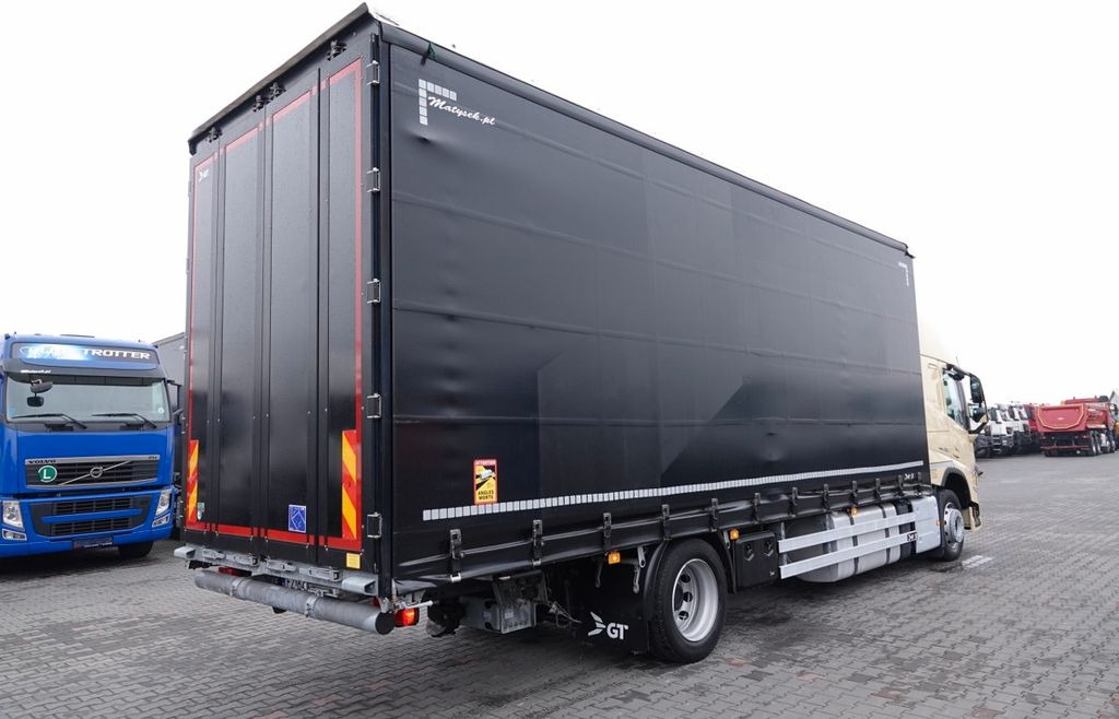 Volvo FM 380 / FIRANKA- 7,7 m / 60m3 / PODNOSZONY DACH - Curtain side truck: picture 4 Volvo FM 380 / FIRANKA- 7,7 m / 60m3 / PODNOSZONY DACH - Curtain side truck: picture 4