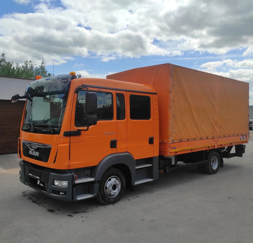 MAN TGL 8.180 DOKA / 6 OSOBOWY /BUTRO-PLANDEKA / - Curtain side truck: picture 1 MAN TGL 8.180 DOKA / 6 OSOBOWY /BUTRO-PLANDEKA / - Curtain side truck: picture 1