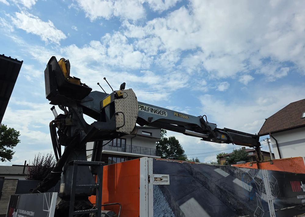 Dropside/ Flatbed truck, Crane truck Volvo FM7: picture 8