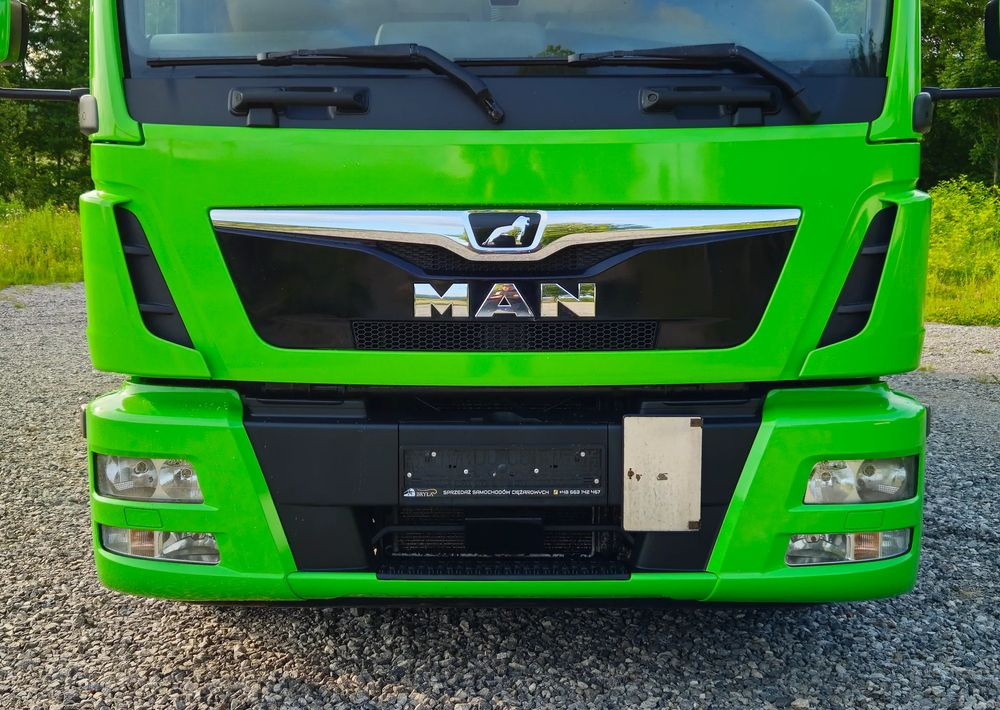 MAN TGL12.250/E6/20PALET/10.2018/SERWISOWANY/NISKI PRZEBIEG/WINDA/FIRANKA//JAK NOWY/SERWISOWANY - Curtain side truck: picture 5 MAN TGL12.250/E6/20PALET/10.2018/SERWISOWANY/NISKI PRZEBIEG/WINDA/FIRANKA//JAK NOWY/SERWISOWANY - Curtain side truck: picture 5