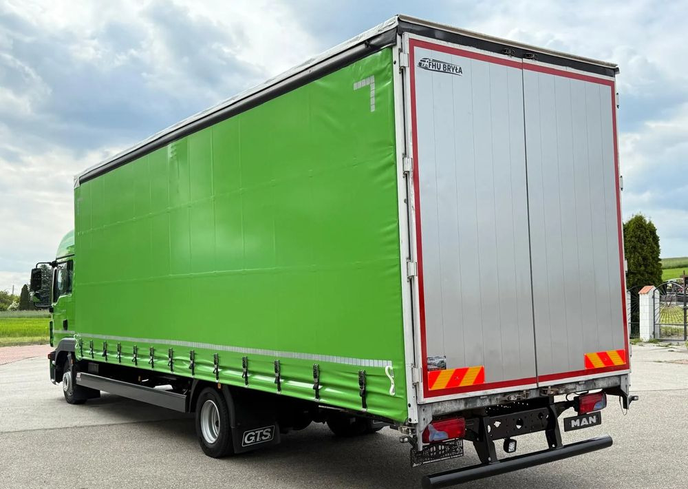 MAN TGL12.250/E6/20PALET/10.2018/SERWISOWANY/NISKI PRZEBIEG/WINDA/FIRANKA//JAK NOWY/SERWISOWANY - Curtain side truck: picture 4 MAN TGL12.250/E6/20PALET/10.2018/SERWISOWANY/NISKI PRZEBIEG/WINDA/FIRANKA//JAK NOWY/SERWISOWANY - Curtain side truck: picture 4