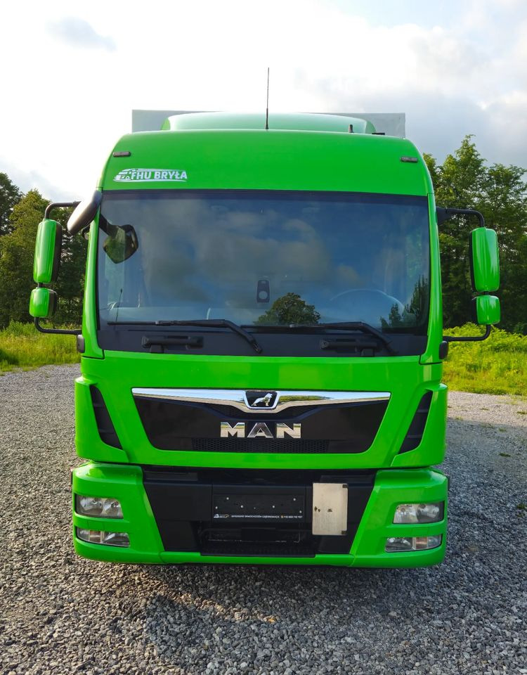 MAN TGL12.250/E6/20PALET/10.2018/SERWISOWANY/NISKI PRZEBIEG/WINDA/FIRANKA//JAK NOWY/SERWISOWANY - Curtain side truck: picture 3 MAN TGL12.250/E6/20PALET/10.2018/SERWISOWANY/NISKI PRZEBIEG/WINDA/FIRANKA//JAK NOWY/SERWISOWANY - Curtain side truck: picture 3