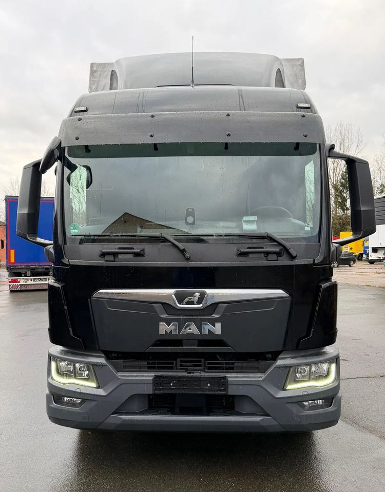 MAN TGM 15.290 / NOWY MODEL / E6 / 18PALET / 7720 ŁADOWNOŚĆ / SERWISOWANY / NOWY TACHOGRAF / NISKI PRZEBIEG / WINDA / FIRANKA / SPROWADZONY / 2022 / NISKI PRZEBIEG /PIERWSZY WŁAŚCICIEL/ - Curtain side truck: picture 3 MAN TGM 15.290 / NOWY MODEL / E6 / 18PALET / 7720 ŁADOWNOŚĆ / SERWISOWANY / NOWY TACHOGRAF / NISKI PRZEBIEG / WINDA / FIRANKA / SPROWADZONY / 2022 / NISKI PRZEBIEG /PIERWSZY WŁAŚCICIEL/ - Curtain side truck: picture 3