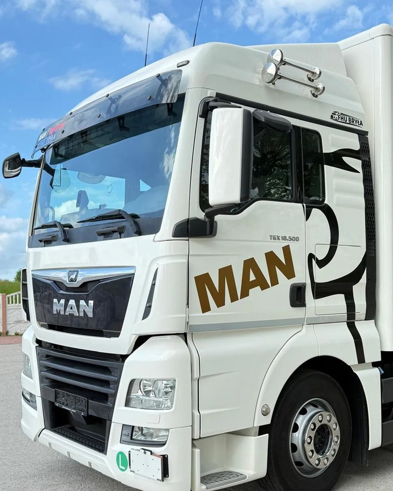 MAN TGX 18.500/18.430/TGM/TGL/2019/KONTENER/IZOTERMA/WINDA/18PALET/JAK NOWY/E6/SPROWADZONY/SERWISOWANY - Box truck: picture 5 MAN TGX 18.500/18.430/TGM/TGL/2019/KONTENER/IZOTERMA/WINDA/18PALET/JAK NOWY/E6/SPROWADZONY/SERWISOWANY - Box truck: picture 5
