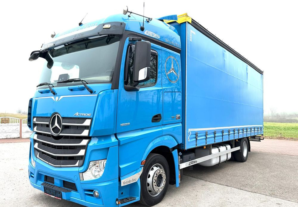 Mercedes-Benz ACTROS 1833 / FIRANKA/ WINDA / NOWY TACHOGRAF G2V2 / NOWE OPONY / 19PALET / 8TON ŁADOWNOŚCI / AUTOMAT / DUŻY SILNIK / SYPIALKA / SERWISOWANY / 2018 / JAK NOWY / - Curtain side truck: picture 1 Mercedes-Benz ACTROS 1833 / FIRANKA/ WINDA / NOWY TACHOGRAF G2V2 / NOWE OPONY / 19PALET / 8TON ŁADOWNOŚCI / AUTOMAT / DUŻY SILNIK / SYPIALKA / SERWISOWANY / 2018 / JAK NOWY / - Curtain side truck: picture 1