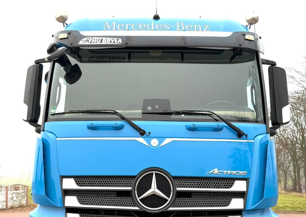 Mercedes-Benz ACTROS 1833 / FIRANKA/ WINDA / NOWY TACHOGRAF G2V2 / NOWE OPONY / 19PALET / 8TON ŁADOWNOŚCI / AUTOMAT / DUŻY SILNIK / SYPIALKA / SERWISOWANY / 2018 / JAK NOWY / - Curtain side truck: picture 4 Mercedes-Benz ACTROS 1833 / FIRANKA/ WINDA / NOWY TACHOGRAF G2V2 / NOWE OPONY / 19PALET / 8TON ŁADOWNOŚCI / AUTOMAT / DUŻY SILNIK / SYPIALKA / SERWISOWANY / 2018 / JAK NOWY / - Curtain side truck: picture 4