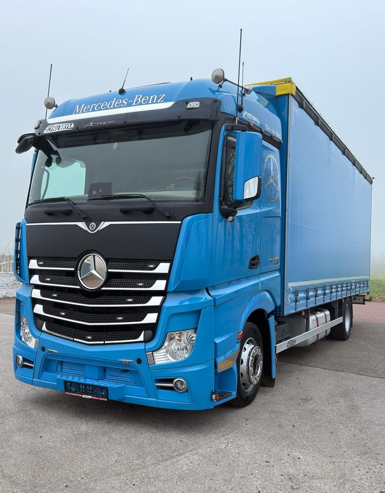 Mercedes-Benz ACTROS 1833 / FIRANKA/ WINDA / NOWY TACHOGRAF G2V2 / NOWE OPONY / 19PALET / 8TON ŁADOWNOŚCI / AUTOMAT / DUŻY SILNIK / SYPIALKA / SERWISOWANY / 2018 / JAK NOWY / - Curtain side truck: picture 2 Mercedes-Benz ACTROS 1833 / FIRANKA/ WINDA / NOWY TACHOGRAF G2V2 / NOWE OPONY / 19PALET / 8TON ŁADOWNOŚCI / AUTOMAT / DUŻY SILNIK / SYPIALKA / SERWISOWANY / 2018 / JAK NOWY / - Curtain side truck: picture 2