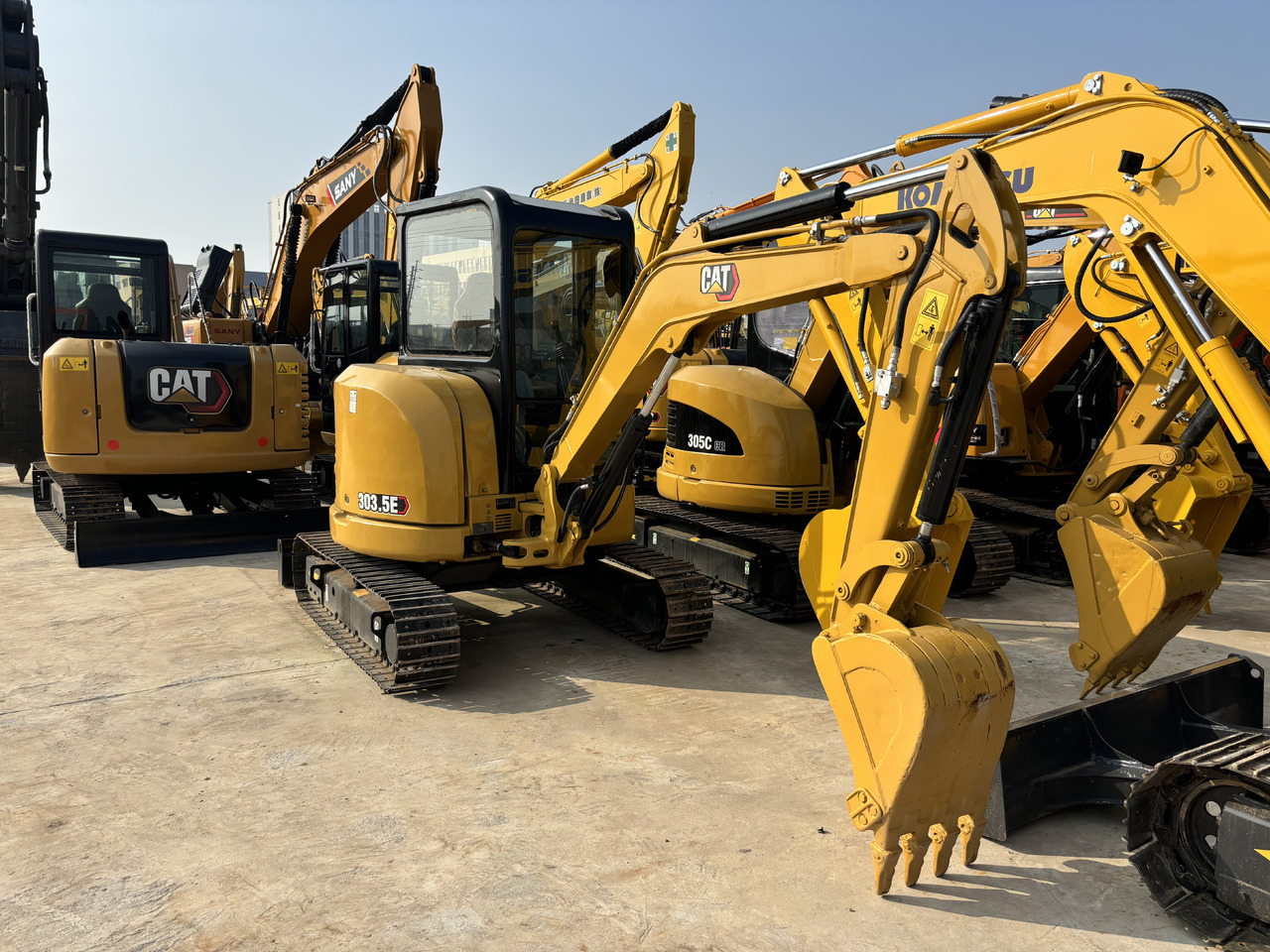 CATERPILLAR CAT303.5E - Mini excavator: picture 5 CATERPILLAR CAT303.5E - Mini excavator: picture 5
