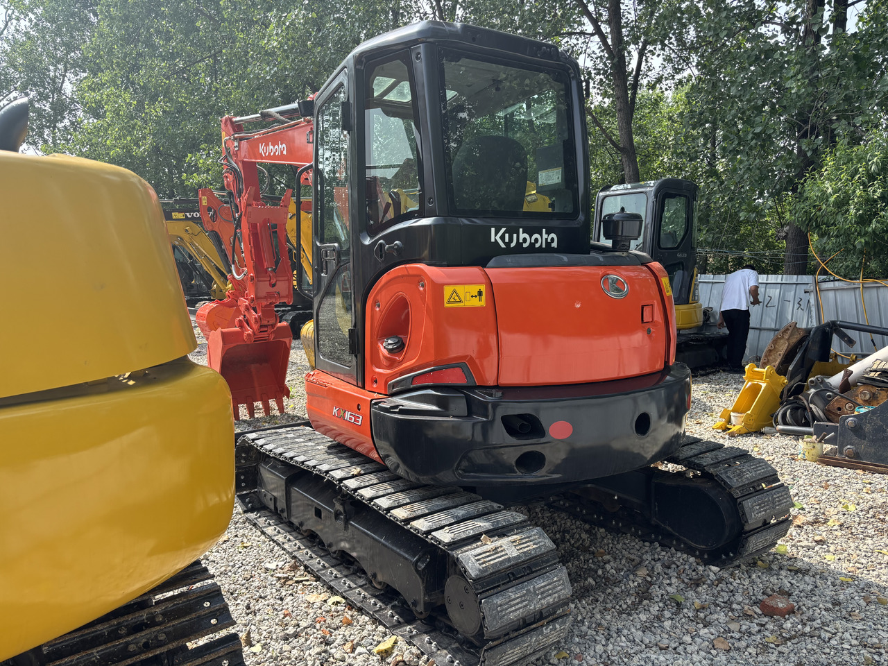 KUBOTA KX163 Carrying a thumb clip. - Mini excavator: picture 3 KUBOTA KX163 Carrying a thumb clip. - Mini excavator: picture 3