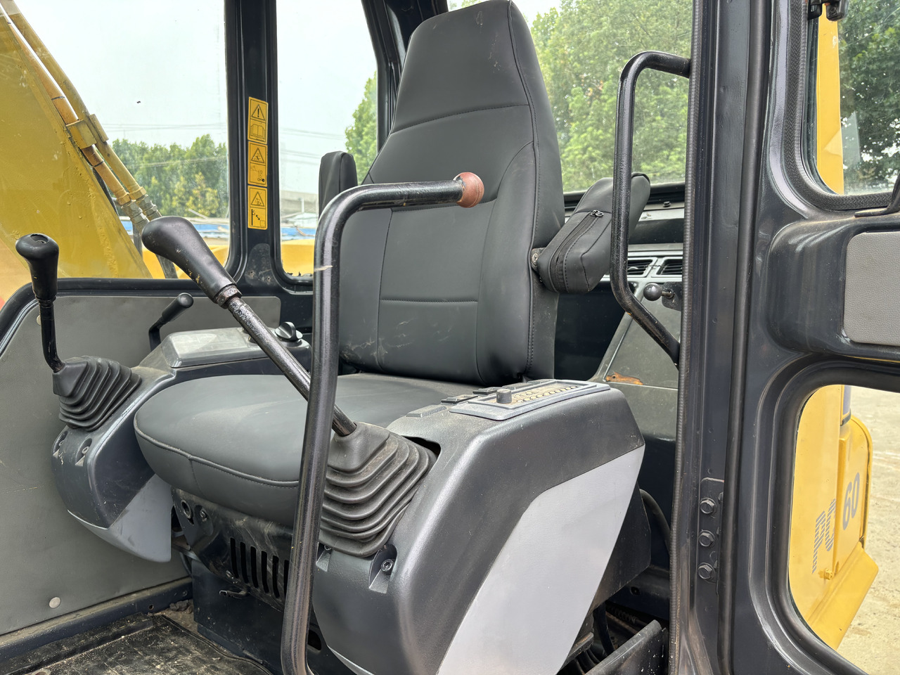 Mini excavator Komatsu PC 60-7: picture 6