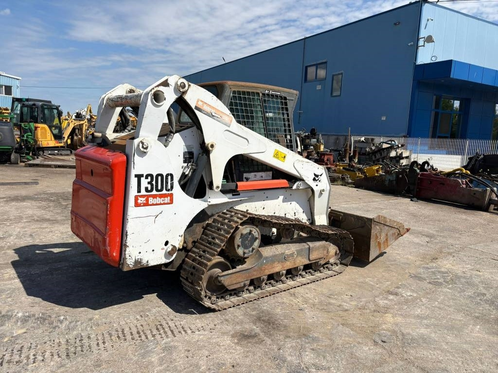 Bobcat T 300 - Skid steer loader: picture 4 Bobcat T 300 - Skid steer loader: picture 4