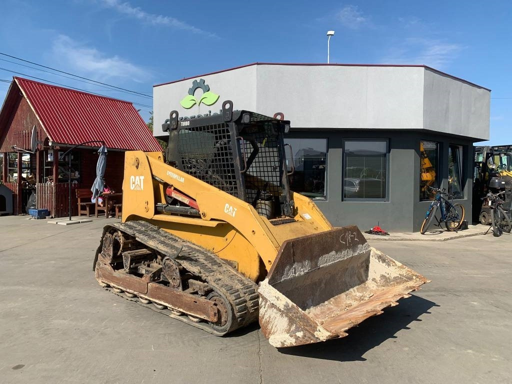 CAT 277 - Skid steer loader: picture 4 CAT 277 - Skid steer loader: picture 4
