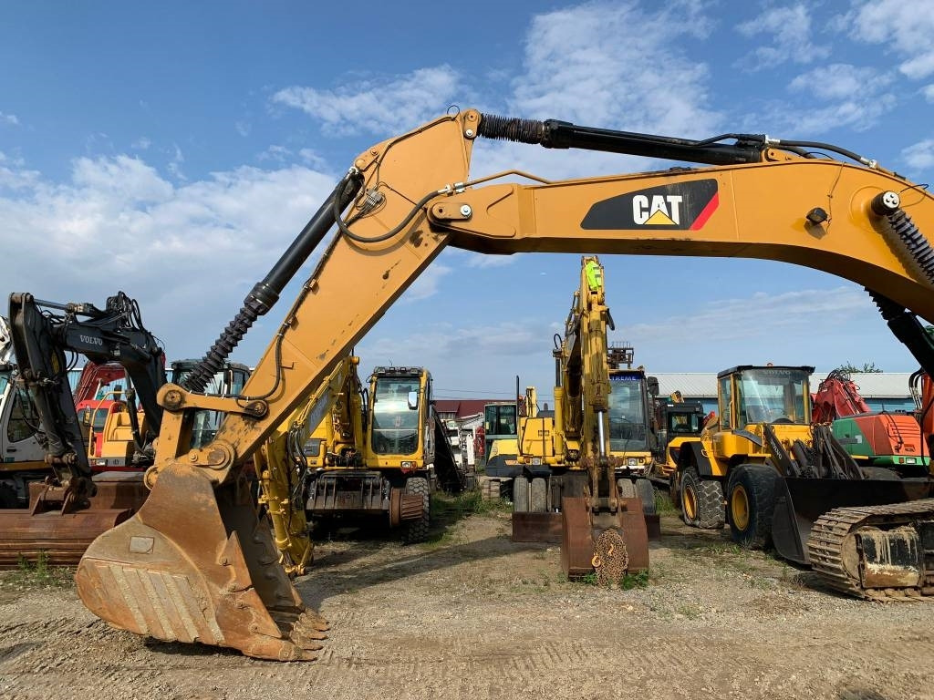 CAT 336D2 - Crawler excavator: picture 3 CAT 336D2 - Crawler excavator: picture 3