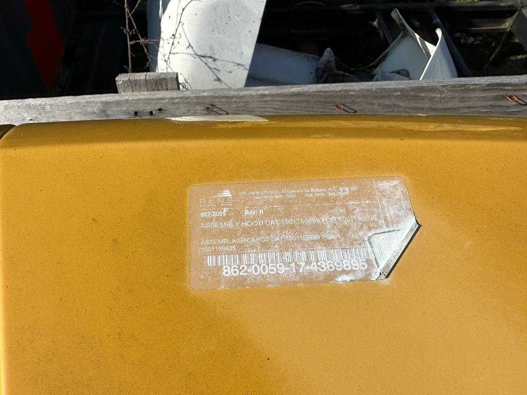 CAT TH 417C TH 414C BONNET - Frame/ Chassis for Construction machinery: picture 4 CAT TH 417C TH 414C BONNET - Frame/ Chassis for Construction machinery: picture 4