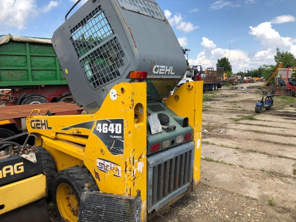 Gehl 4640 FOR PARTS - Skid steer loader: picture 2 Gehl 4640 FOR PARTS - Skid steer loader: picture 2