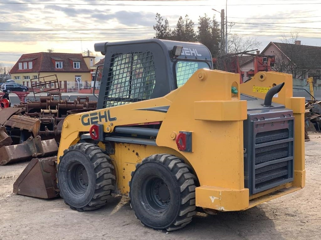 Gehl R 260 - Skid steer loader: picture 3 Gehl R 260 - Skid steer loader: picture 3