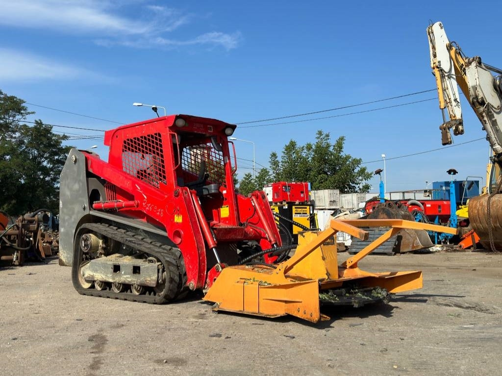 Gehl RT 175+Landhonor Forestry Mulcher - Compact track loader: picture 3 Gehl RT 175+Landhonor Forestry Mulcher - Compact track loader: picture 3