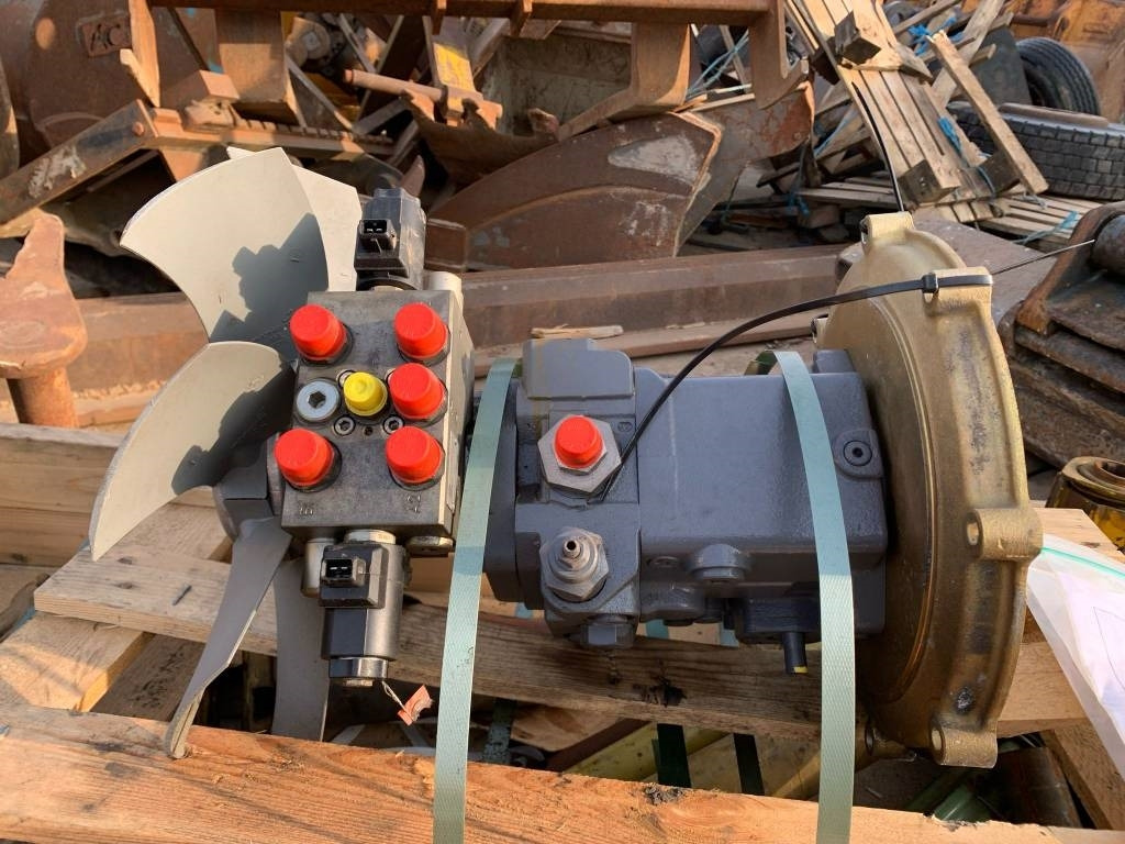 Hamm H12VV Hydraulic Pump - Hydraulics for Construction machinery: picture 1 Hamm H12VV Hydraulic Pump - Hydraulics for Construction machinery: picture 1
