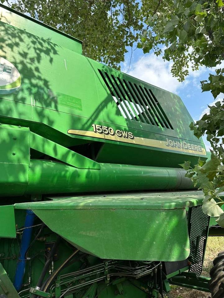 John Deere 1550 CWS - Combine harvester: picture 3 John Deere 1550 CWS - Combine harvester: picture 3