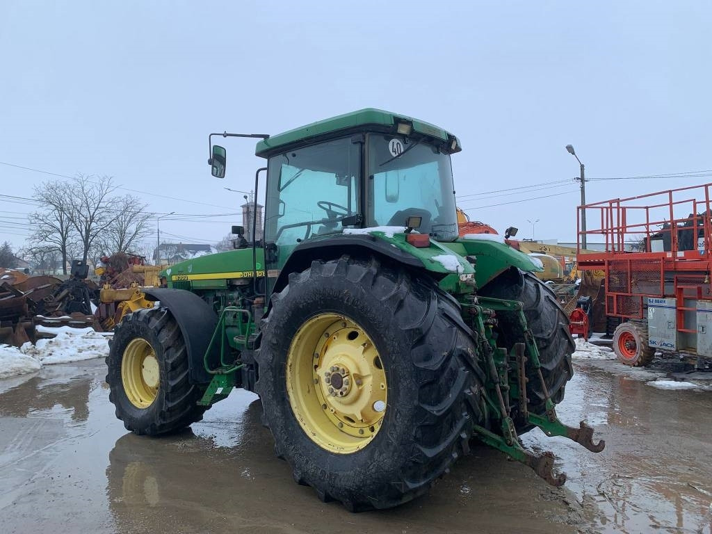 John Deere 8300 - Farm tractor: picture 3 John Deere 8300 - Farm tractor: picture 3
