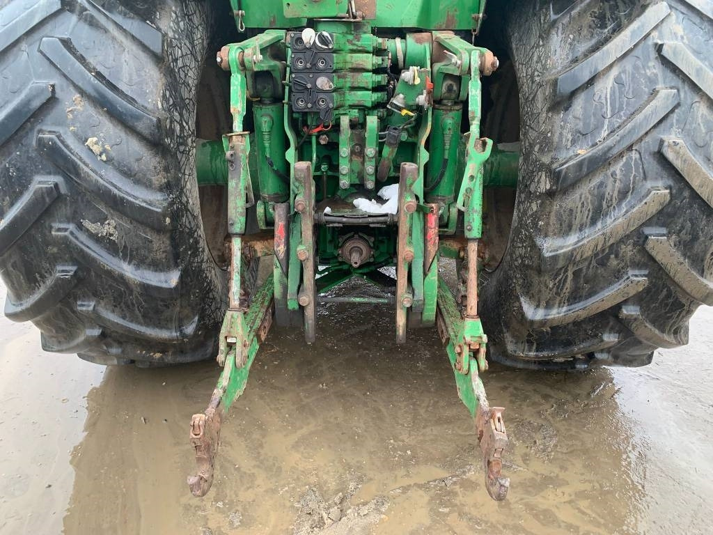 John Deere 8300 - Farm tractor: picture 4 John Deere 8300 - Farm tractor: picture 4