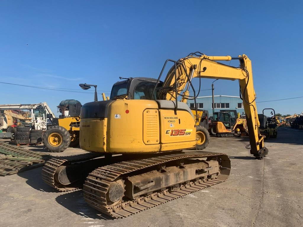 New Holland E 135 SR  - Crawler excavator: picture 3 New Holland E 135 SR  - Crawler excavator: picture 3