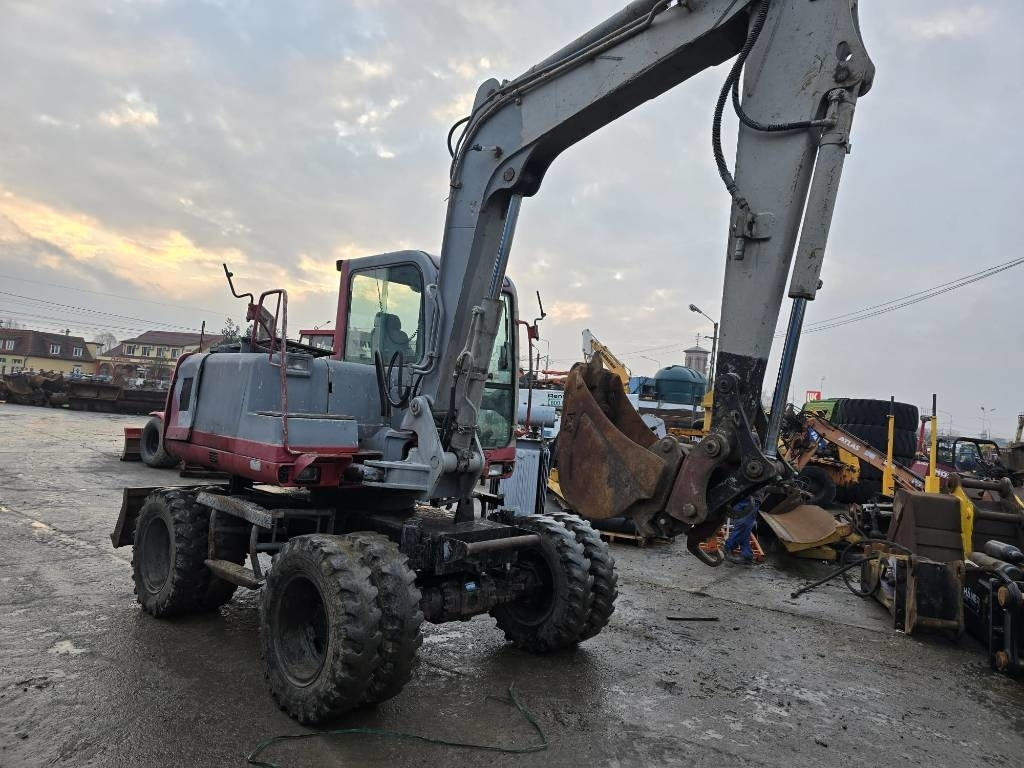 Takeuchi TB070W - Wheel excavator: picture 4 Takeuchi TB070W - Wheel excavator: picture 4