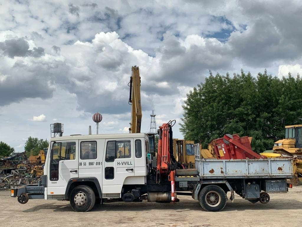 Volvo FL 611 Railway Truck - Crane truck: picture 5 Volvo FL 611 Railway Truck - Crane truck: picture 5