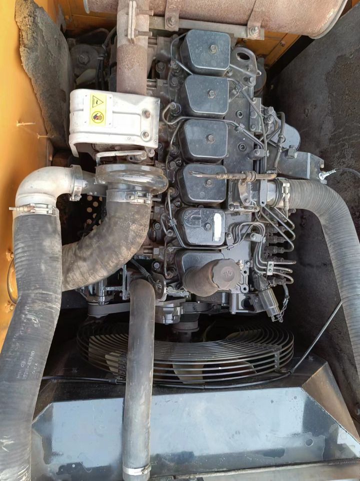 HYUNDAI R220LC-9S - Crawler excavator: picture 5 HYUNDAI R220LC-9S - Crawler excavator: picture 5