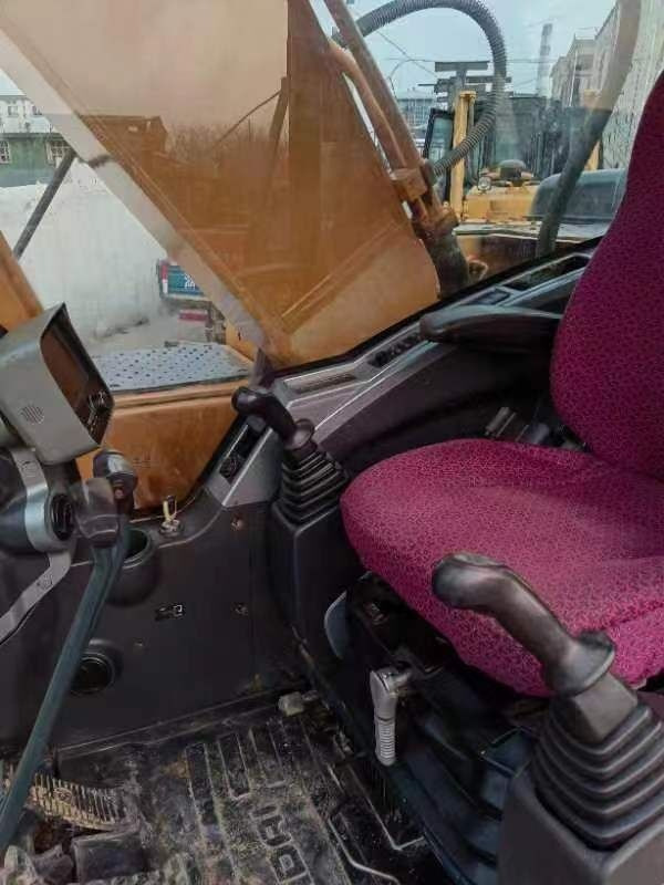 Hyundai R220LC-9S - Crawler excavator: picture 1 Hyundai R220LC-9S - Crawler excavator: picture 1