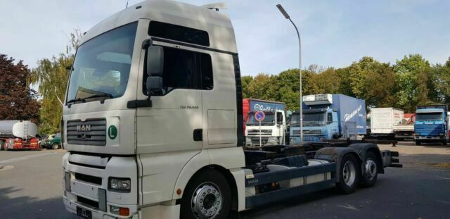 MAN 26.440 TGA BDF 6x2 German Truck - Cab chassis truck: picture 1 MAN 26.440 TGA BDF 6x2 German Truck - Cab chassis truck: picture 1