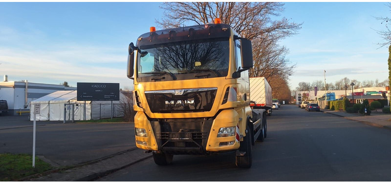 MAN 26.480 TGX - Hook lift truck: picture 3 MAN 26.480 TGX - Hook lift truck: picture 3