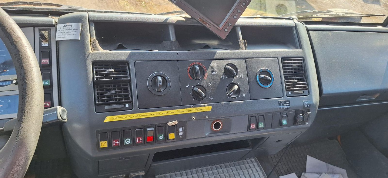 Tipper, Crane truck MAN TGM 18.240PS 4x4 3.S-Kipper mit Kran: picture 9
