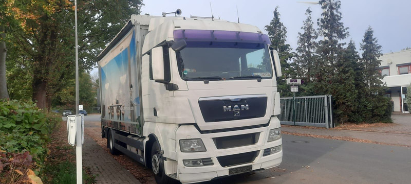MAN TGX 18.360PS 4x2 G.Haus Kran+Funk - Curtain side truck, Crane truck: picture 2 MAN TGX 18.360PS 4x2 G.Haus Kran+Funk - Curtain side truck, Crane truck: picture 2