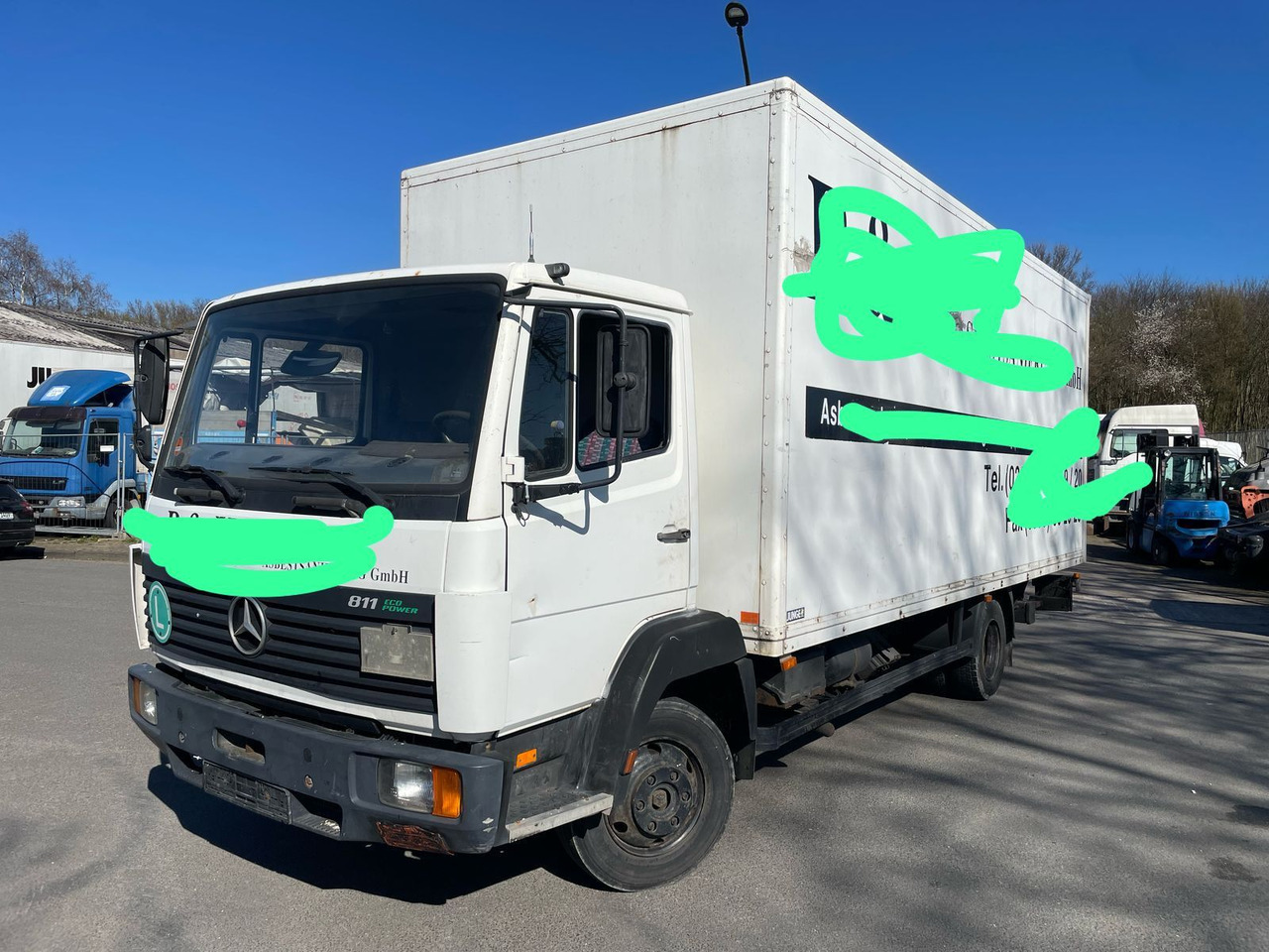 Mercedes-Benz 811 Koffer Blatt/Blatt Gefedert - Closed box van: picture 1 Mercedes-Benz 811 Koffer Blatt/Blatt Gefedert - Closed box van: picture 1